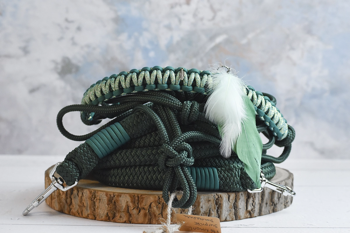 Licol étho avec muserolle tressée vert foncé Licol étho avec muserolle tressée vert foncé