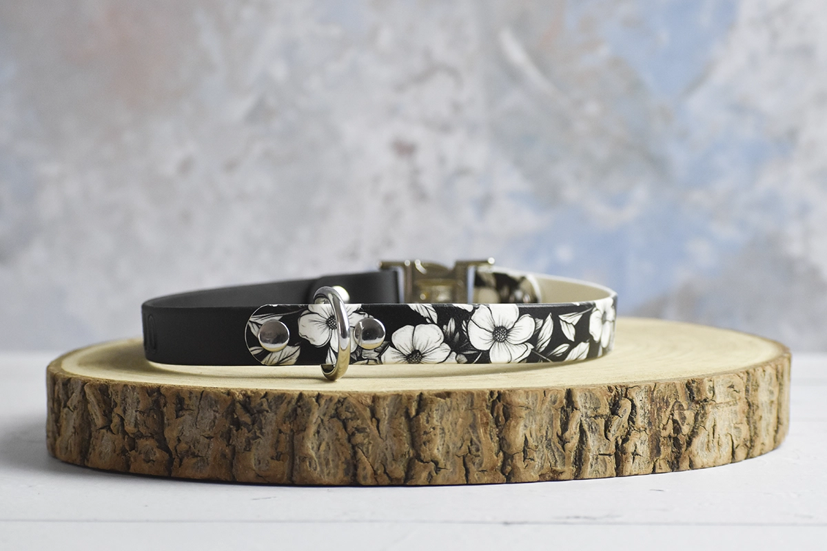 collier à fleurs