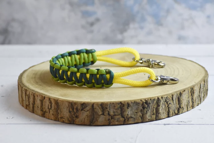 Poignée de selle jaune