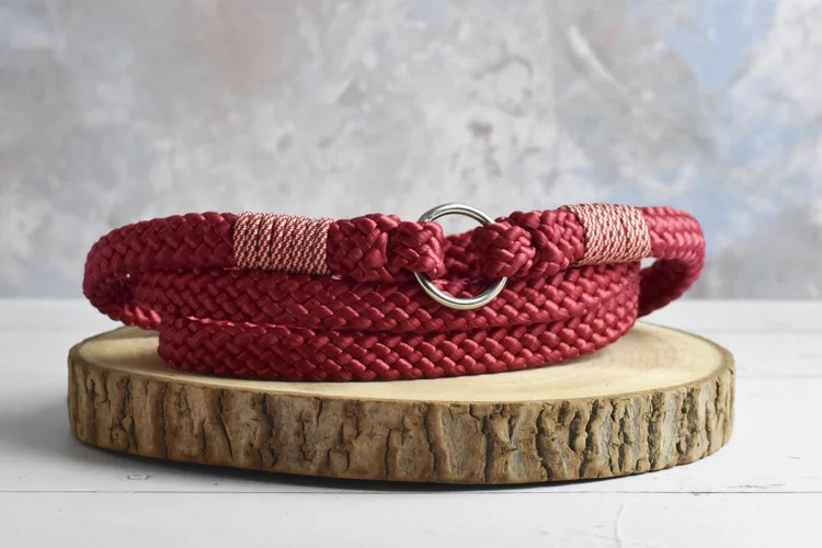 Cordelette légère rouge framboise1m65