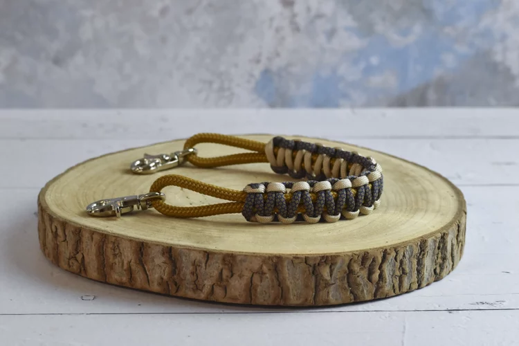 Poignée de selle caramel