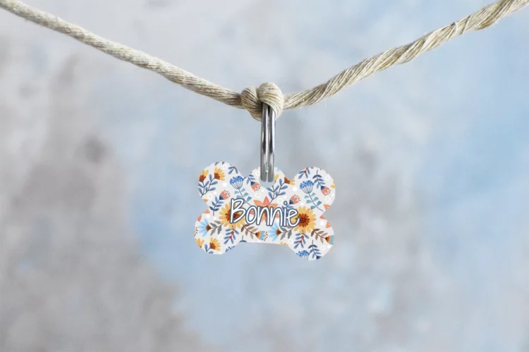 Médaille pour chien motifs fleurs