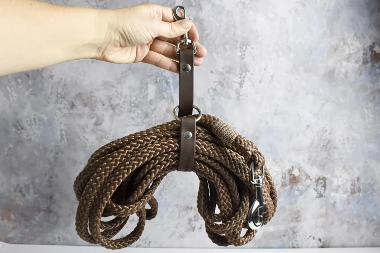 Longe légère de 8m brun et porte longe
